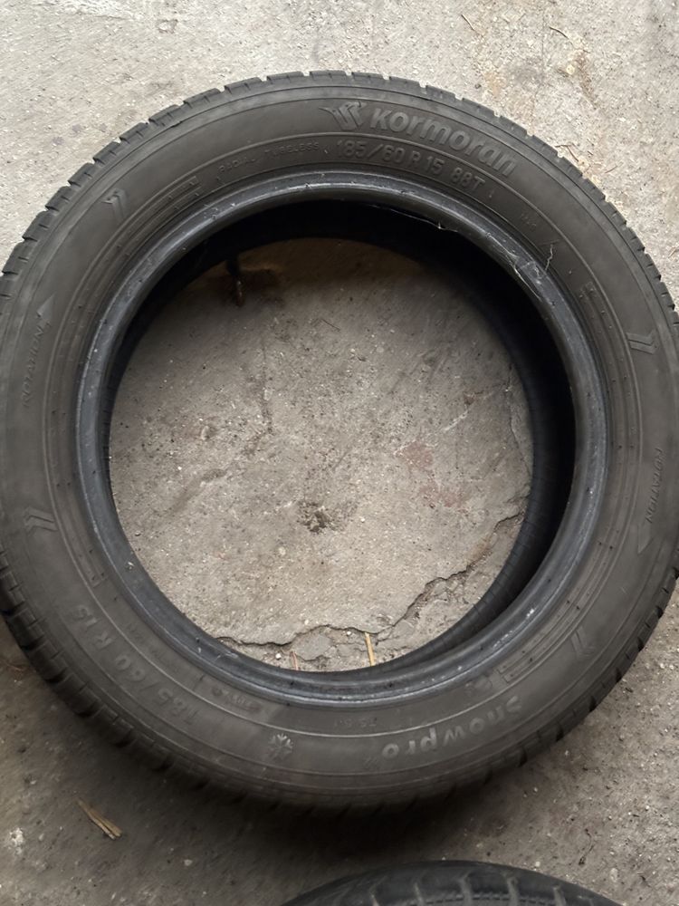 Opony (PILNE) - 185/60 R15 - zimowe - cena za 4szt