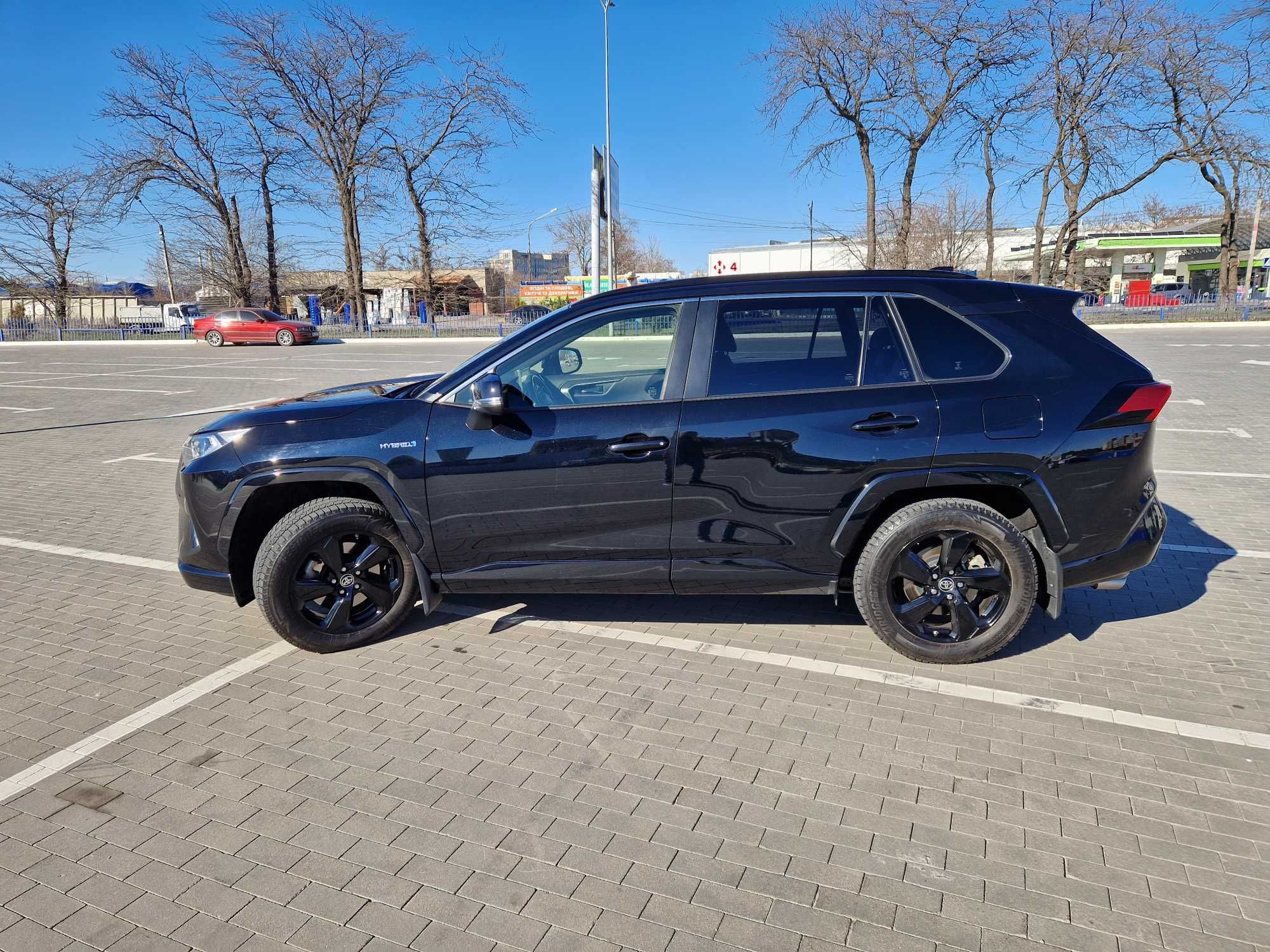 Toyota RAV4 Hybrid Black Edition