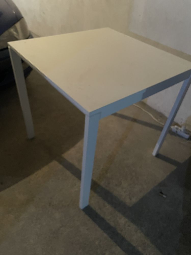 Mesa  branca Ikea