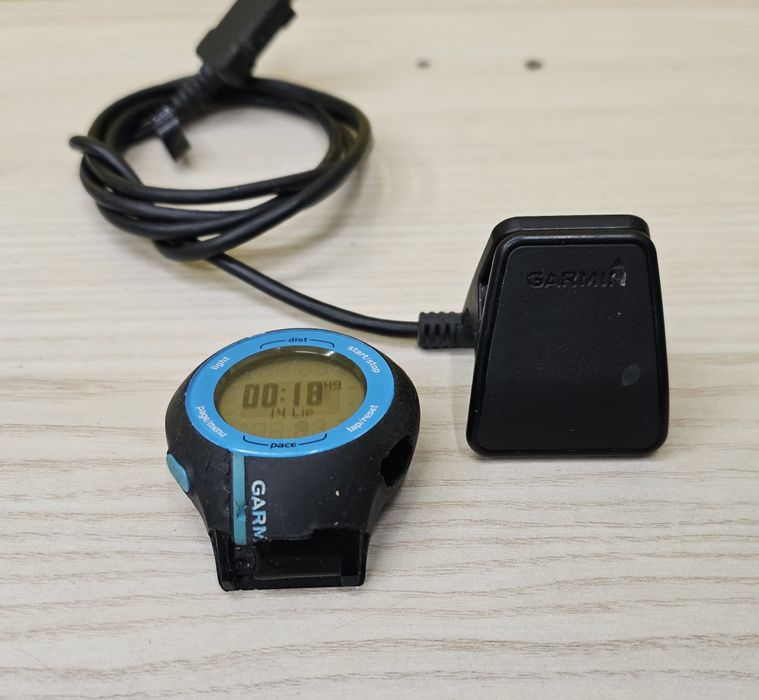 Smartwatch Garmin z nawigacją GPS dla biegaczy sportowy Forerunner 210