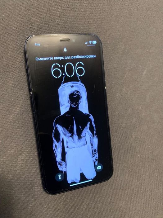 12 mini 64gb  Kamera przednia nie działa. Bateria 78%