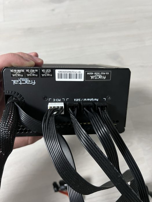 Напівмодульний блок живлення Fractal Design integra m 450w