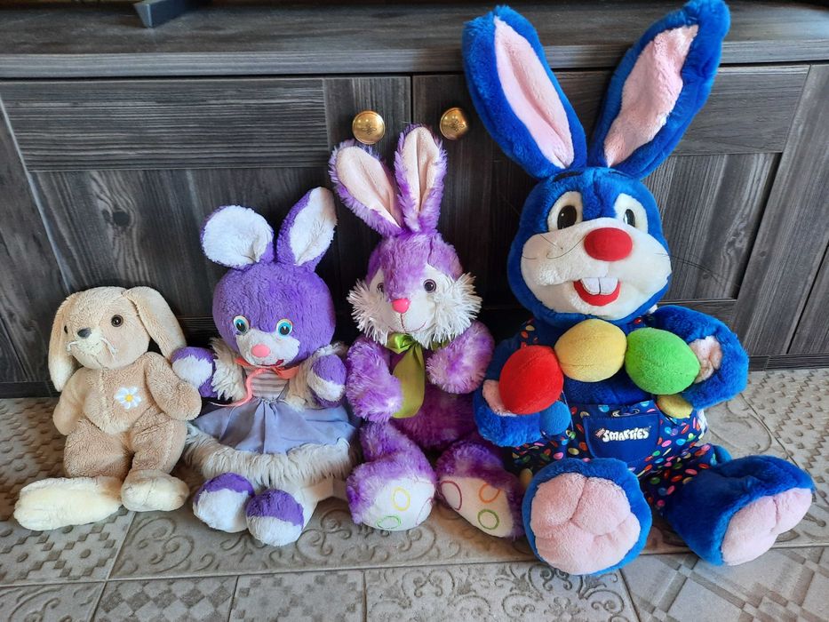 М'яка іграшка заєць