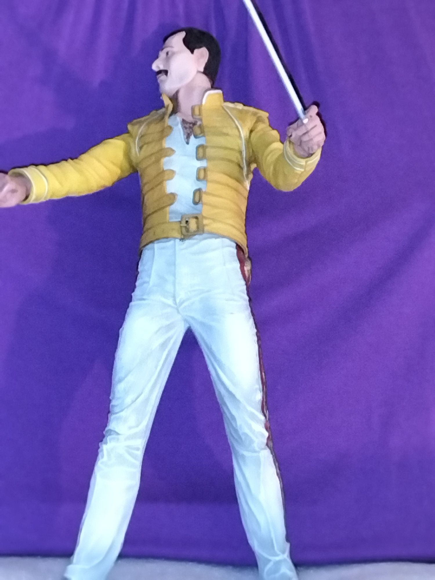 Freddie Mercury com MEDLEY Músical