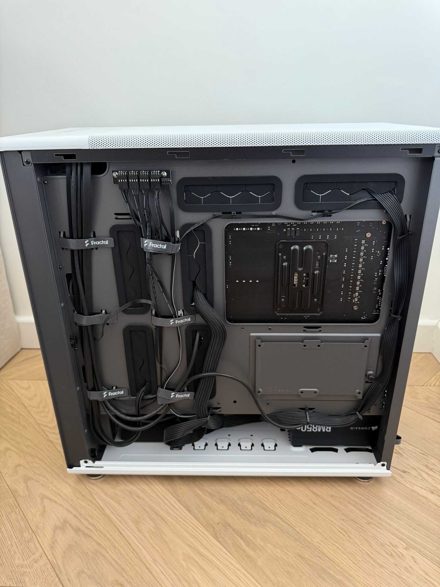 Komputer 7800x3D | 4070Ti SUPER | 2x16GB 6000Mhz CL30