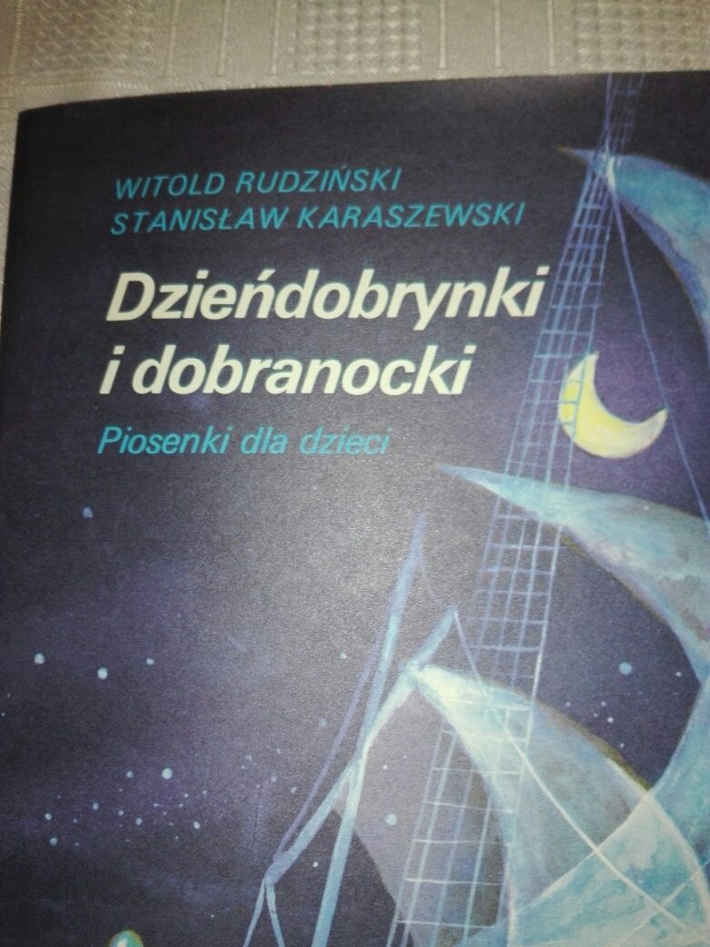 Dzieńdobrynki i dobranocki - piosenki dla dzieci z nutami - książka