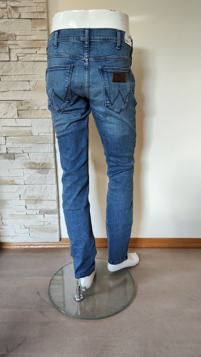 Wrangler Larston Blue Fever męskie jeansy jak rurki 33/34 jak 34/32