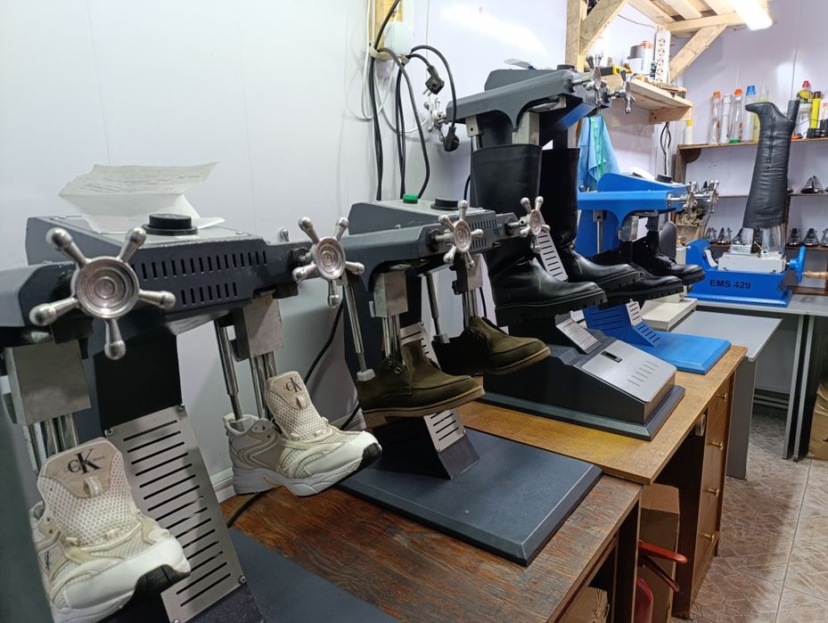 Професійна розтяжка взуття