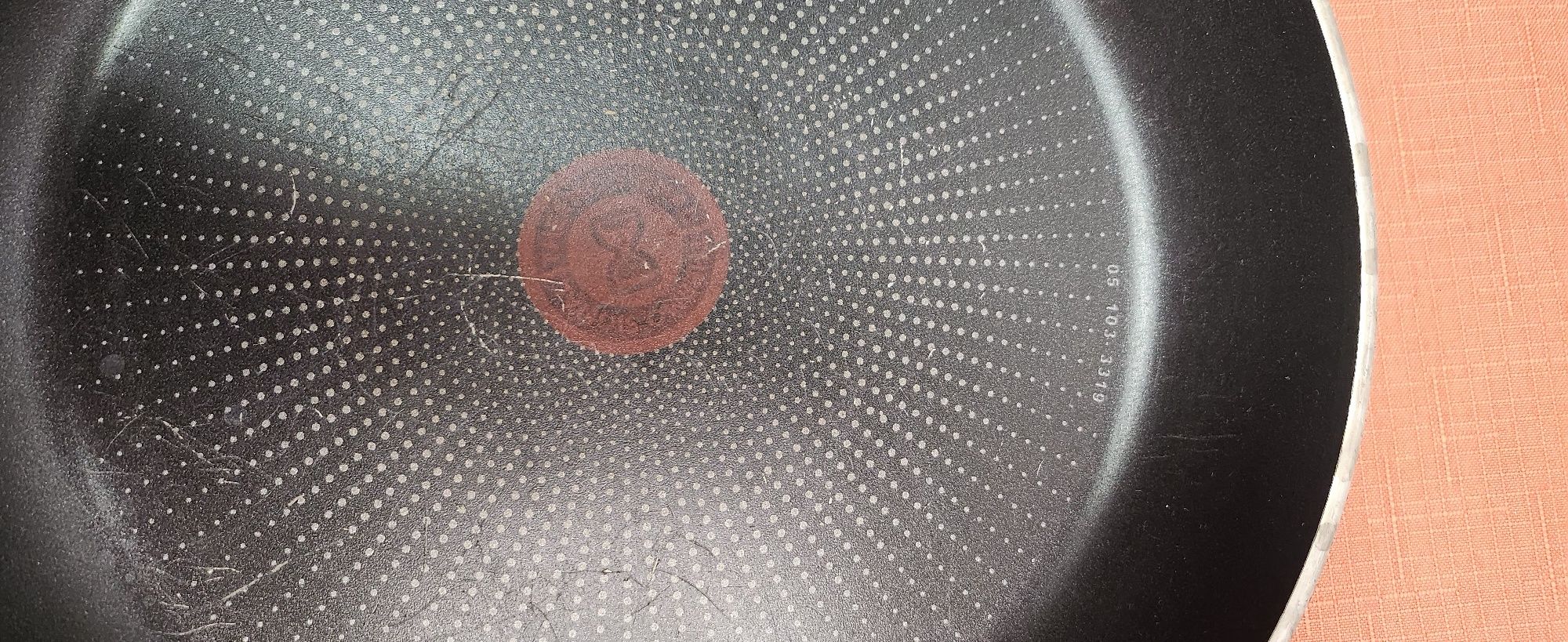 Patelnia duża tefal 28cm indukcyja