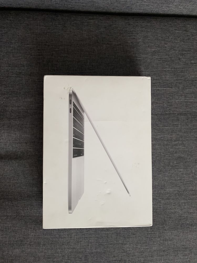 Macbook pro 2017 256гб