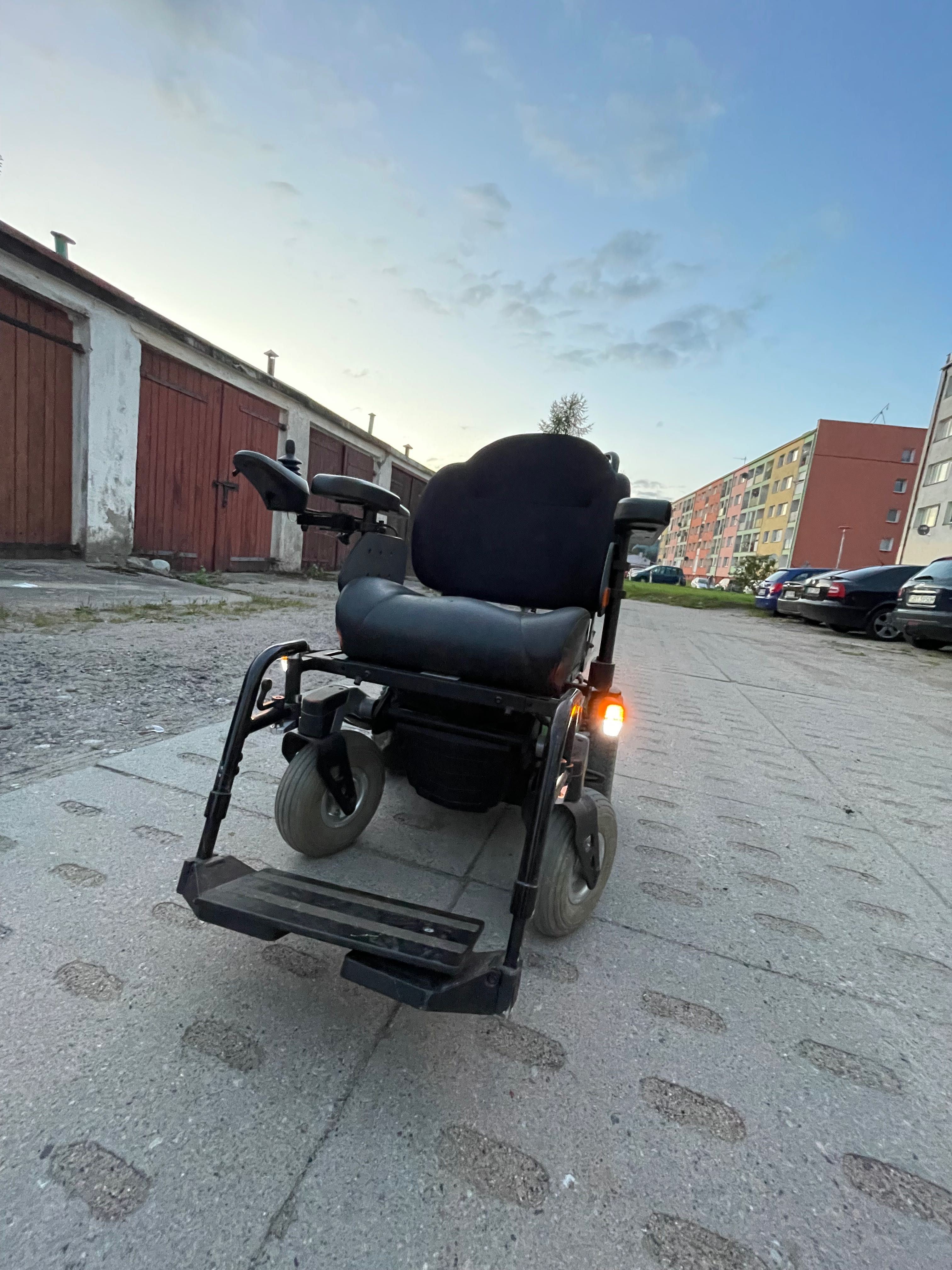 Wózek elektryczny w bardzo dobrym stanie
