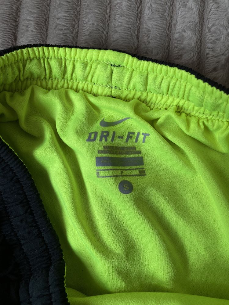 Nike Dri Fit шорты
