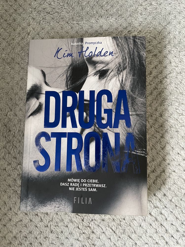 Książka młodzieżowa druga strona Kim Holden