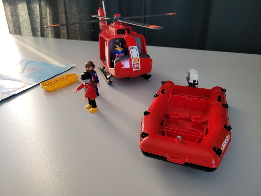 Zestaw Playmobil ratunkowy. Rescue helikopter, motorówka, ponton