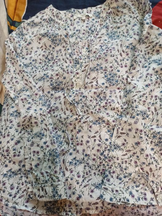 Elegancka bluzka w kwiaty