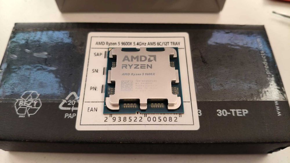 Procesor AMD Ryzen 5 9600X - OEM/Tray | Stan Idealny | Gwarancja