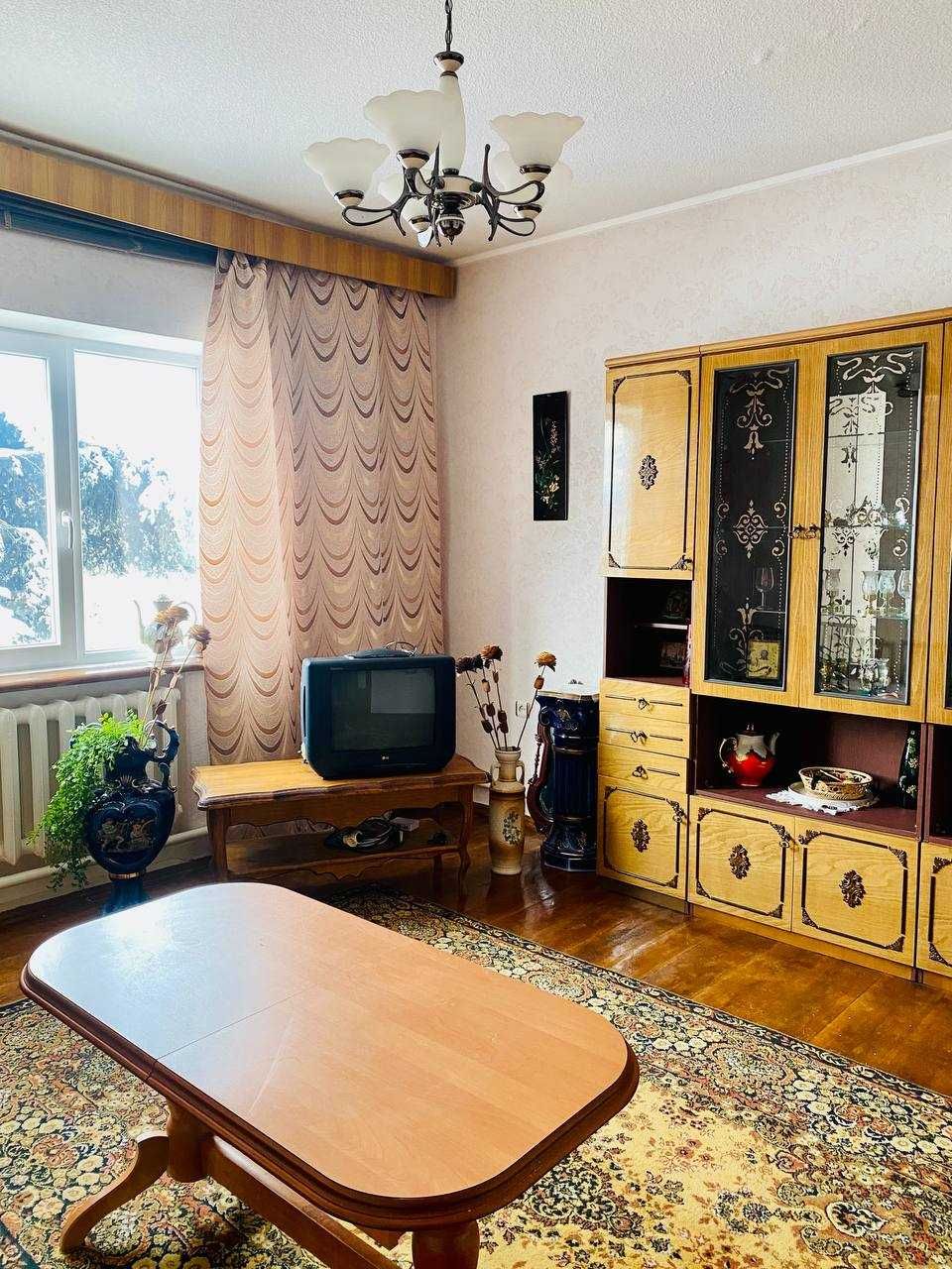 Продаж власного  2-поверхового будинку . Артема, біля 13 школи