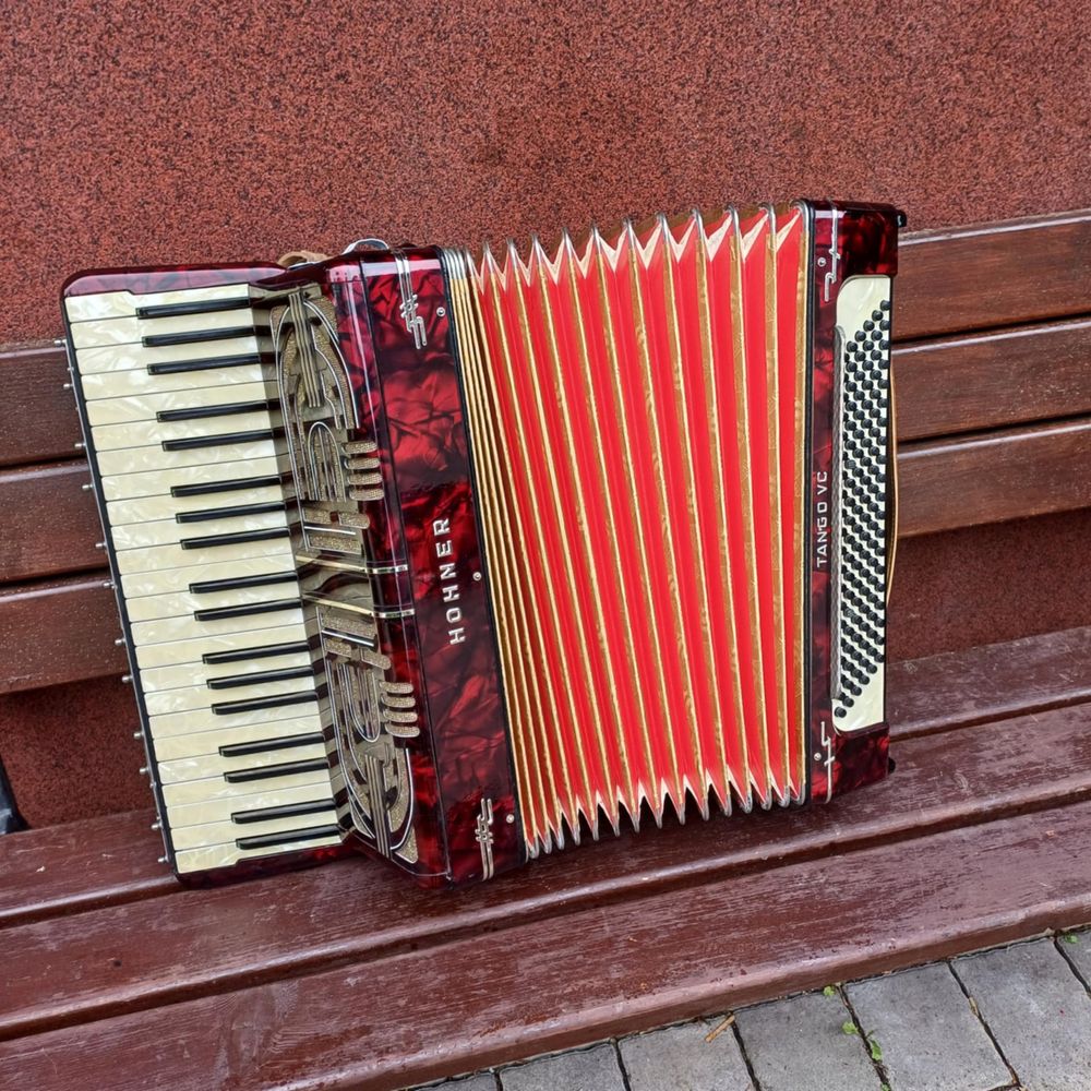 Akordeon hohner 120 basow