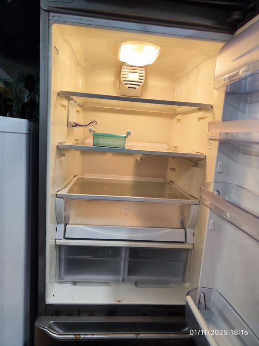 Frigorífico combinado Ariston