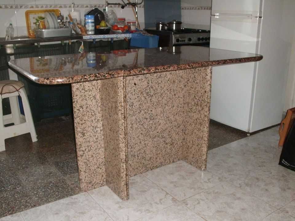 Mesa de Marmorite