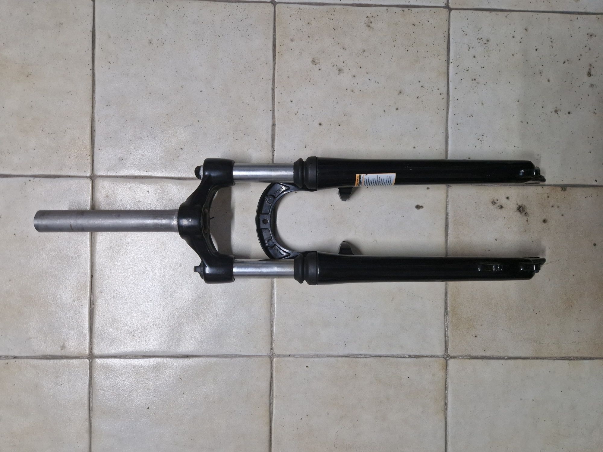 Suspensão 26 - SR Suntour XCT
