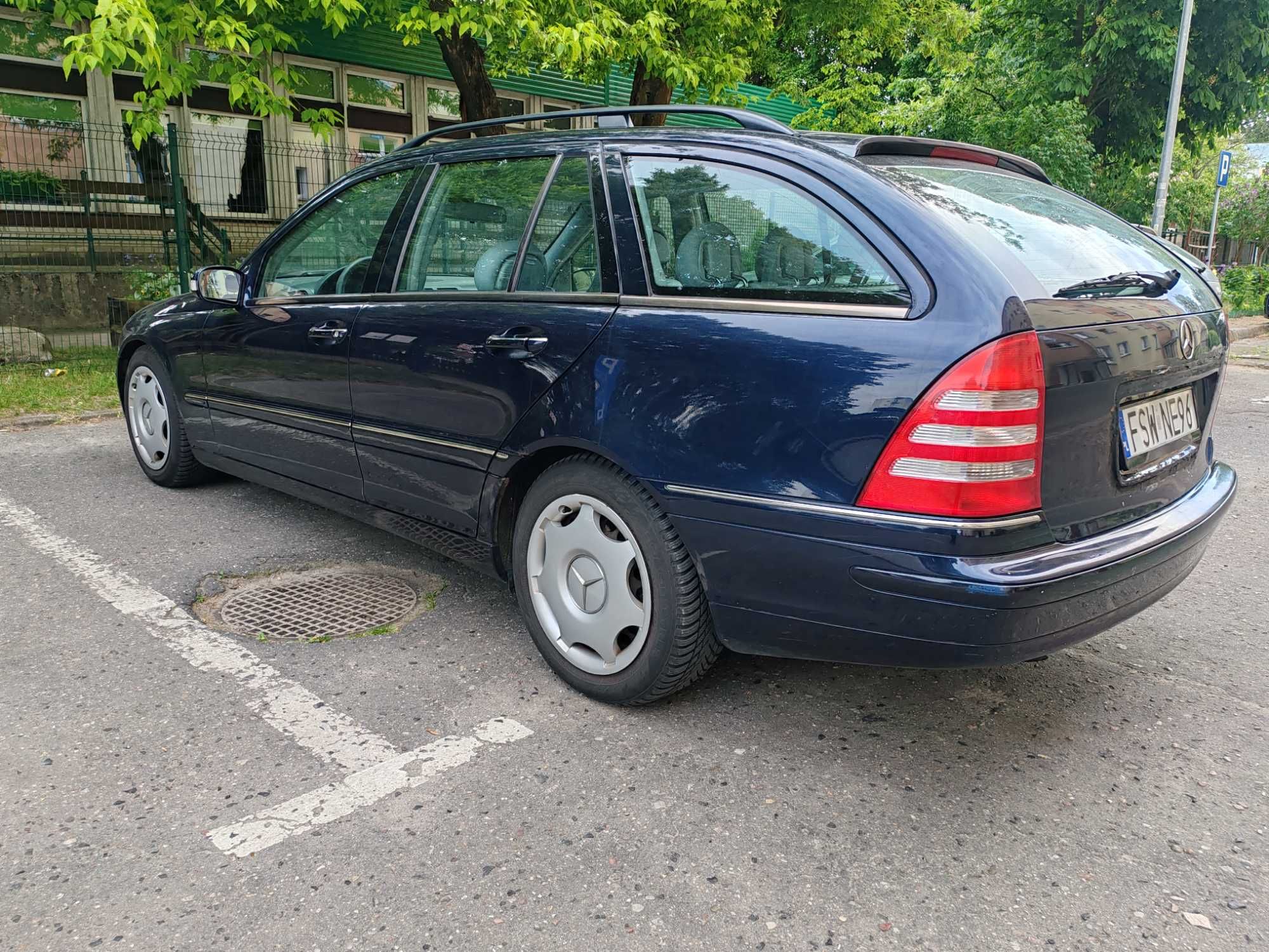 Mercedes c 240. 2.6 benz+lpg