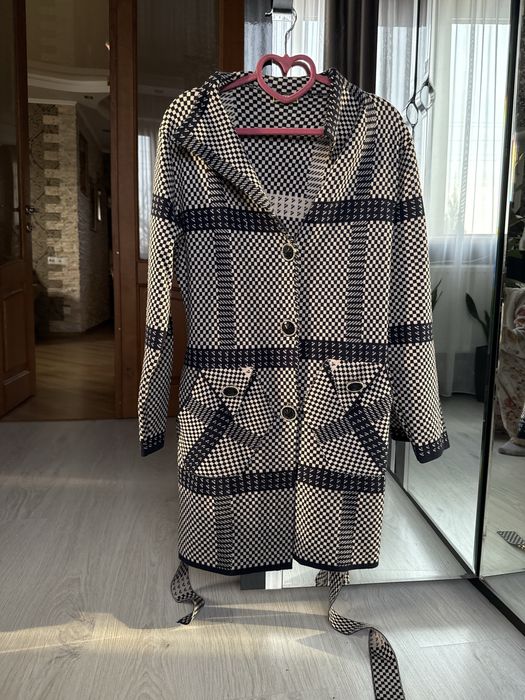 Стильний кардинан,розмір М