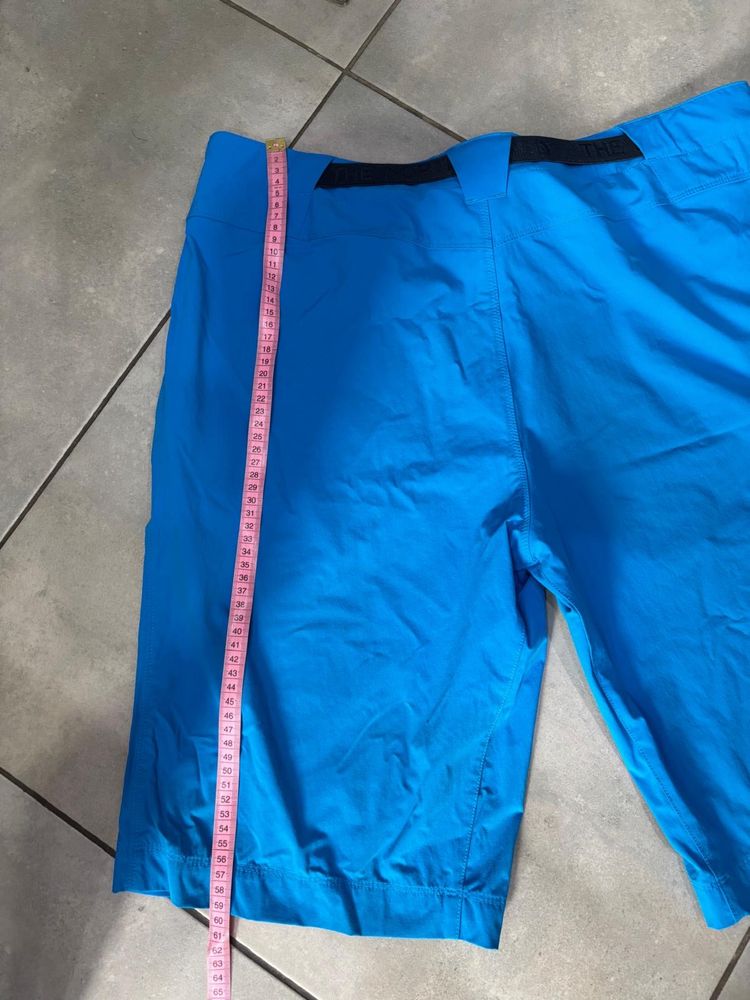 Spodenki, szorty The North Face rozmiar L / 38.