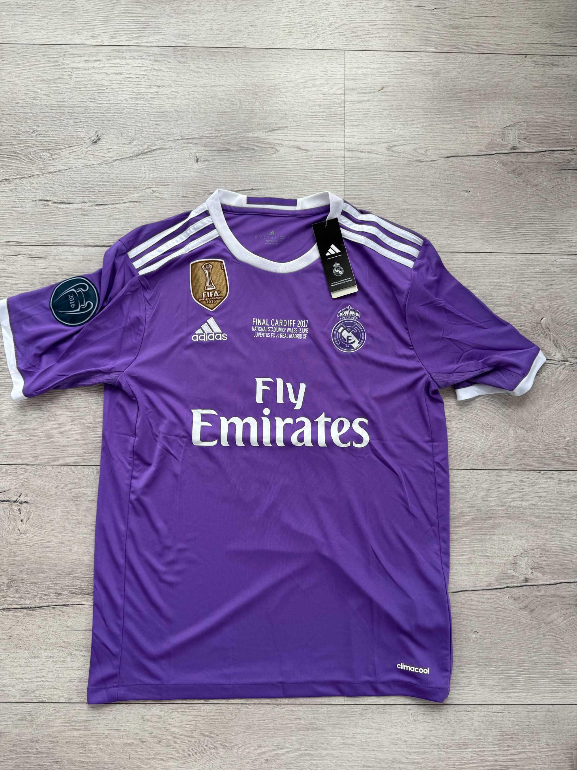 Koszulka Real Madryt 16/17 FInał Cardiff Modric #19 - rozmiar M
