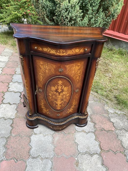 Тумба Італія АМПИР