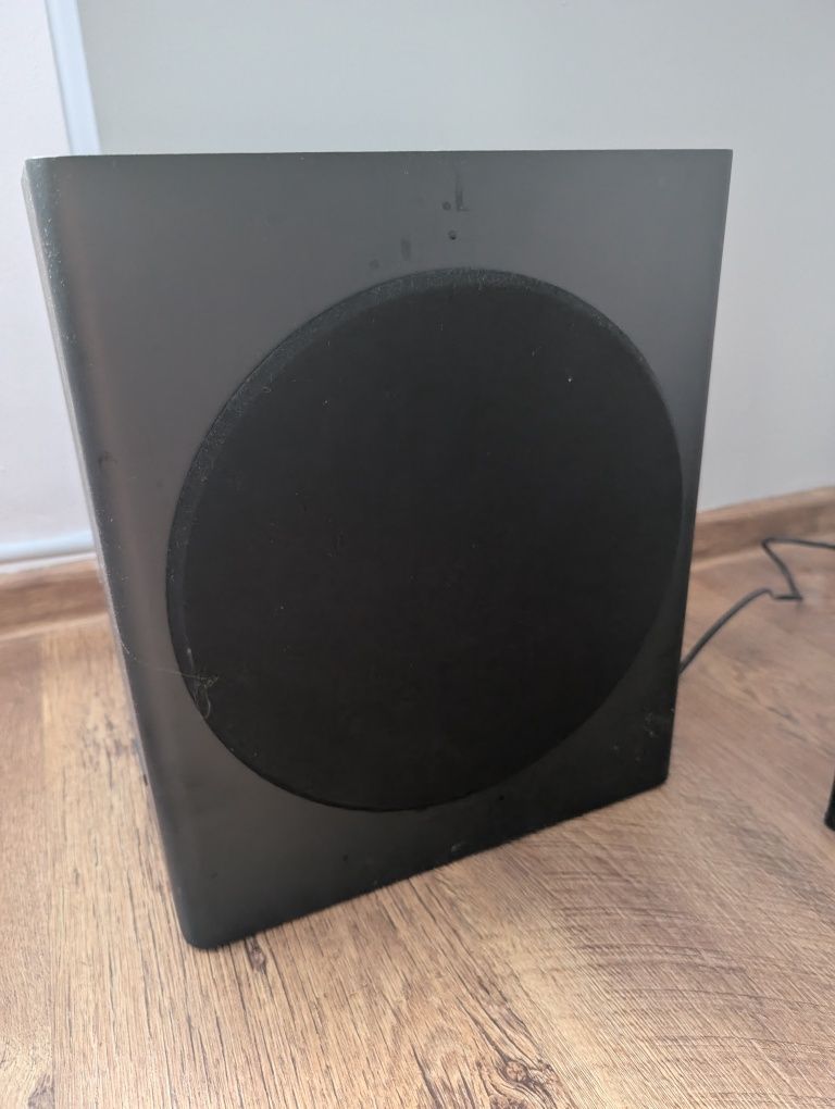 Soundbar Samsung HW-Q70T + SWA 8500s