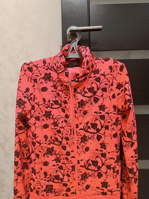 Костюм спортивный