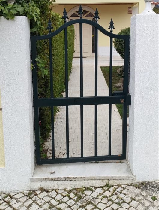 portões para a frente