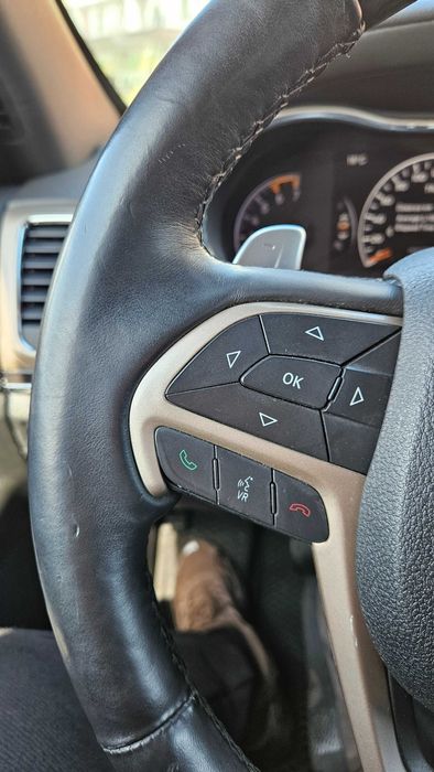 ПРОДАМ Jeep Grand Cherokee 5.7 HEMI на пневмі 2014