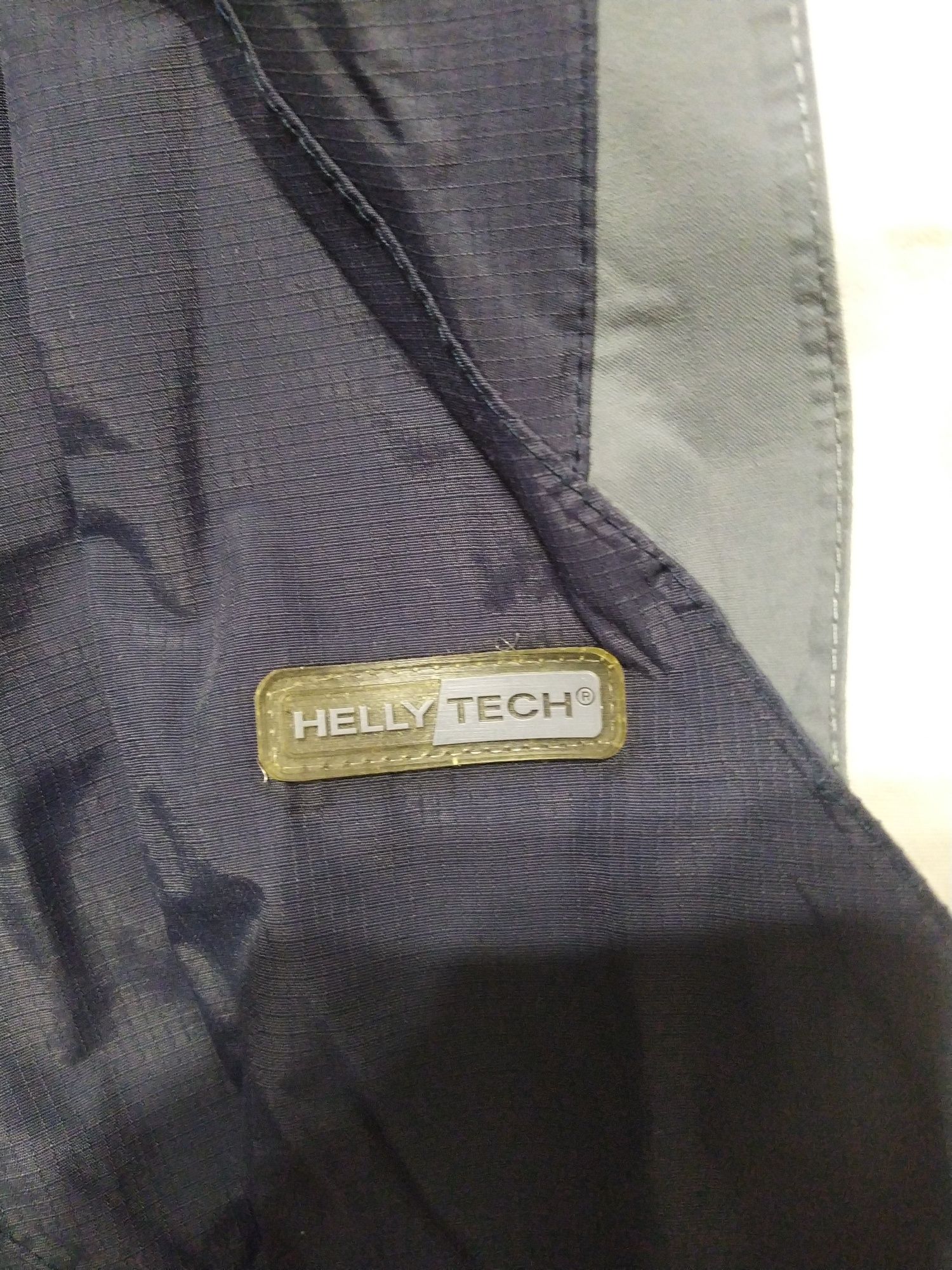 Вітровка юнацька Helly Hansen