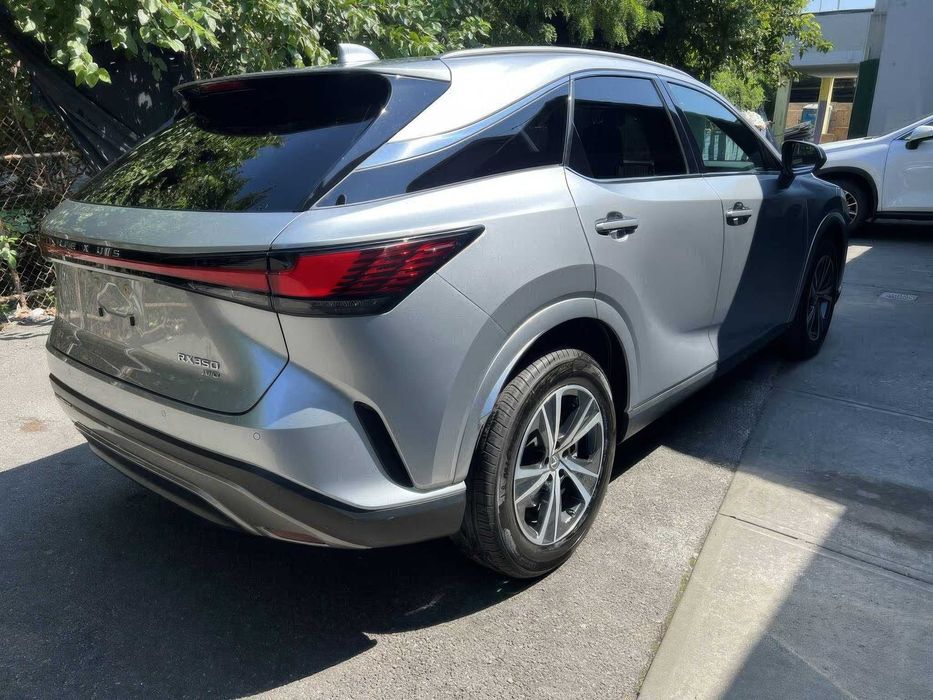 Lexus RX 350 Premium      2023