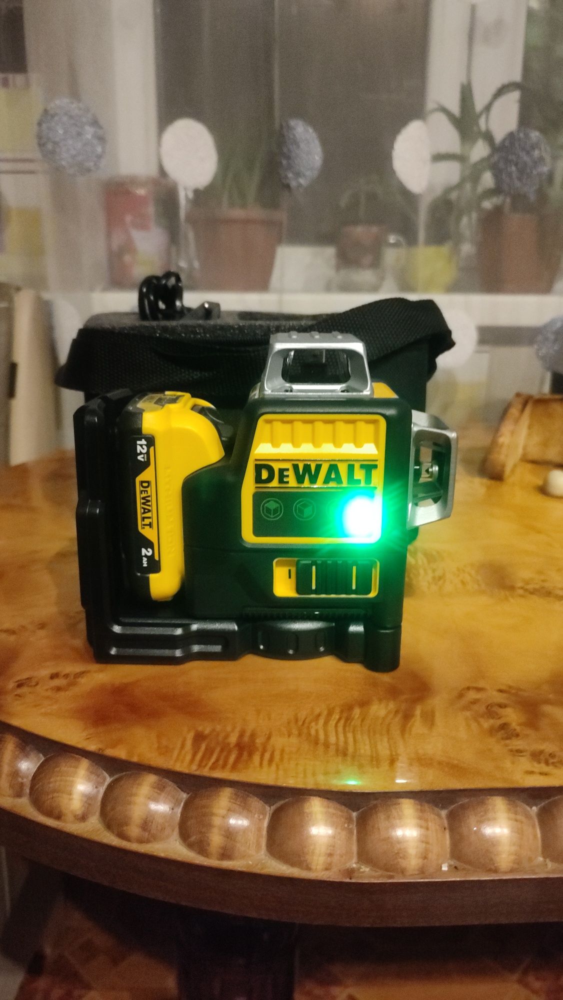 лазерный уровень Dewalt 089LG