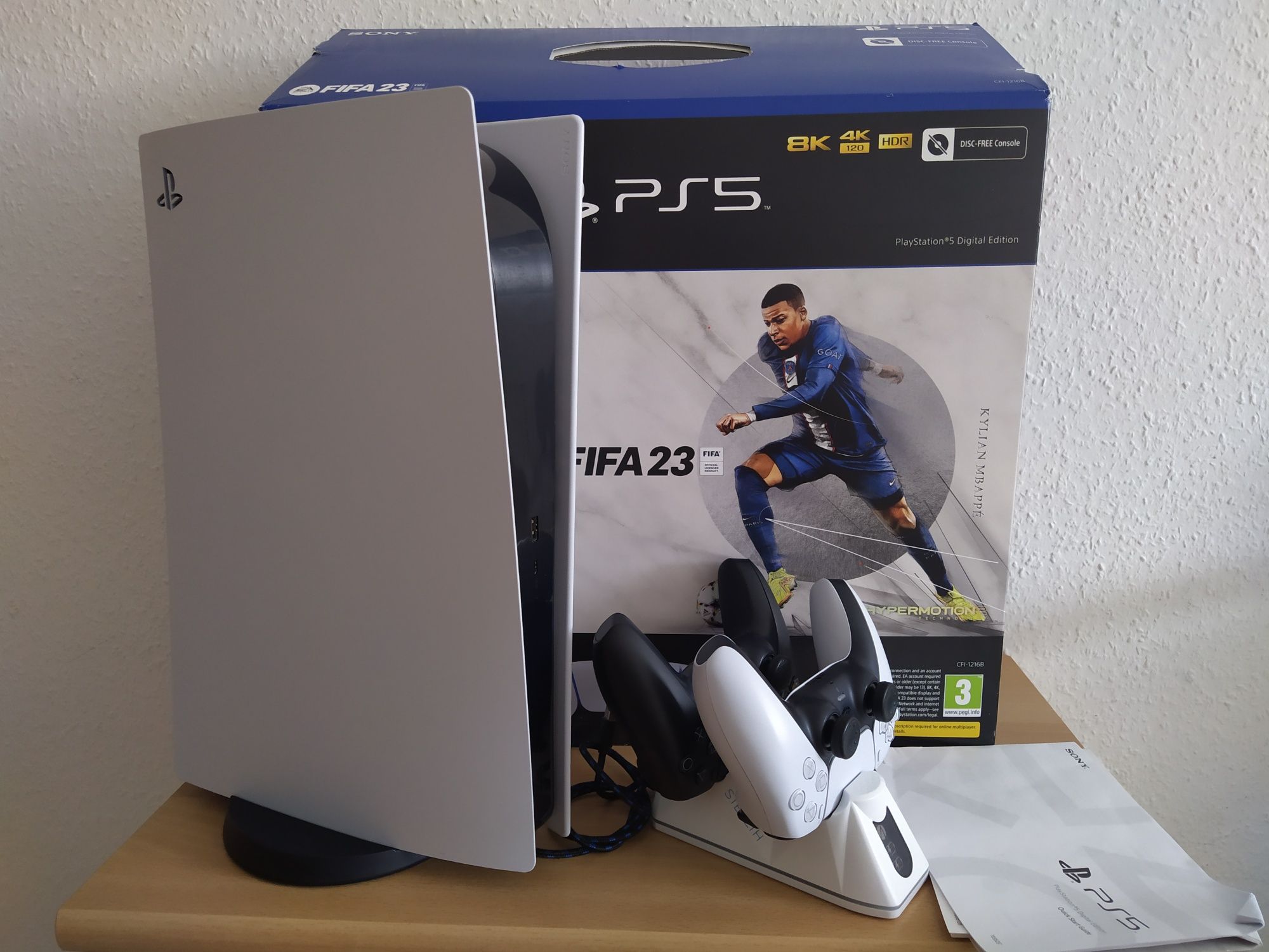 Sony PlayStation 5.CFI-1216B. 2 геймпада. Ігри