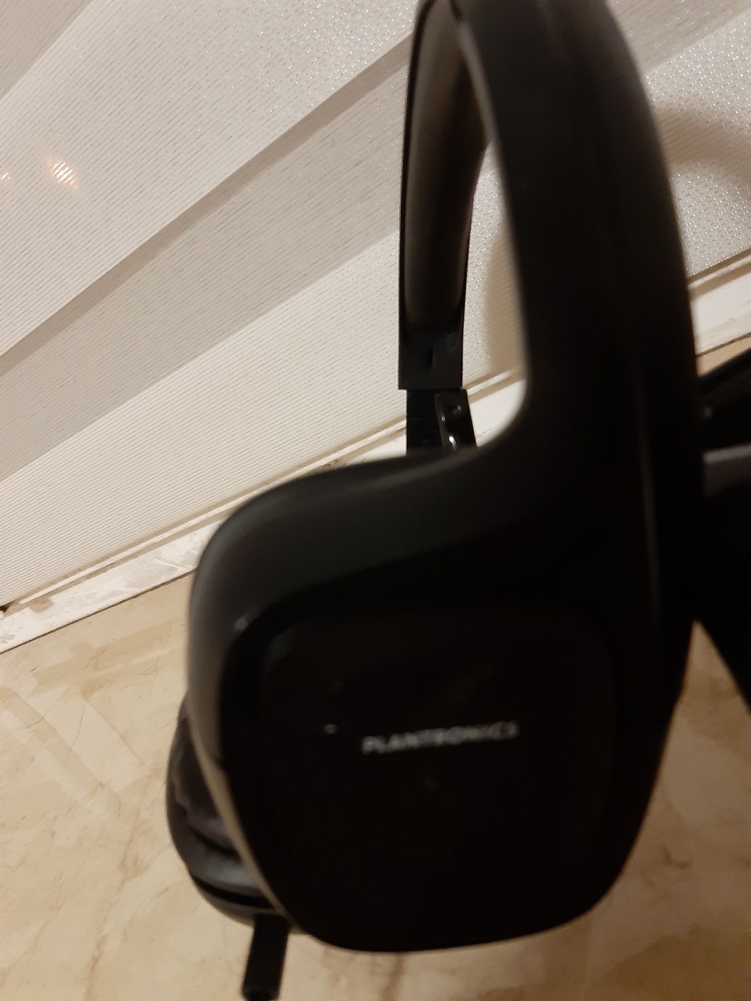 Навушники plantronics audio