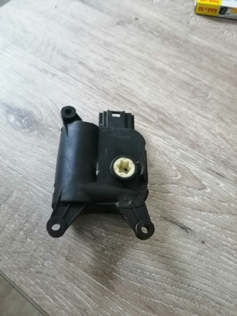 Silniczek nagrzewnicy 3c1 VW Passat b6  ciepło zimno VW AG 511