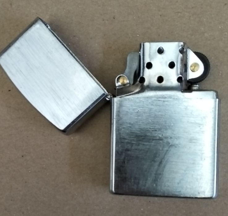 Esqueiro antigo Z16 tipo Zippo