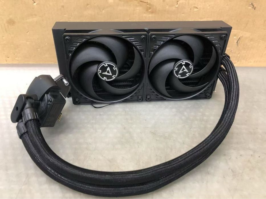 Водяне охолодження для процесора ARCTIC Liquid Freezer III 240
