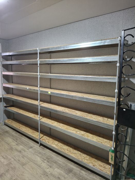 Срочно Продам стелажы