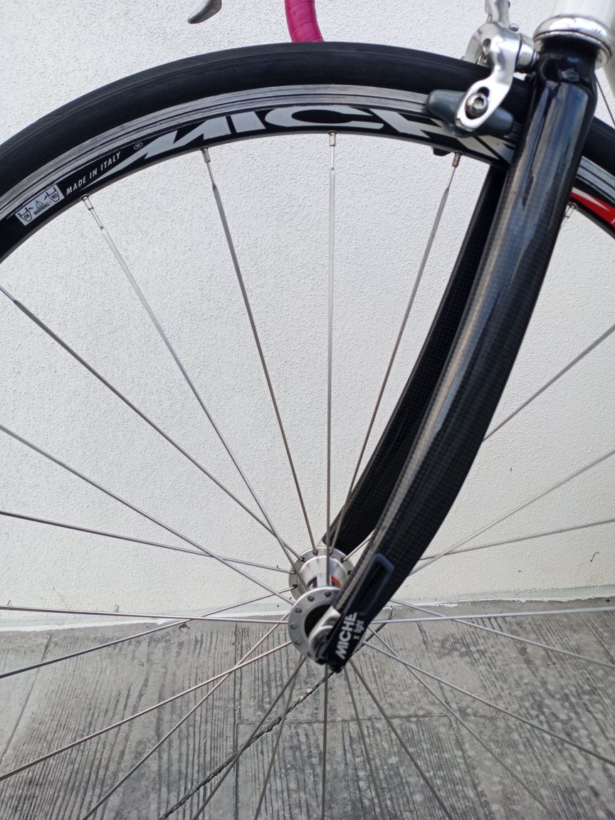 Bicicleta estrada Shimano ULTEGRA rodas Miche Reflex pneus CONTINENTAL