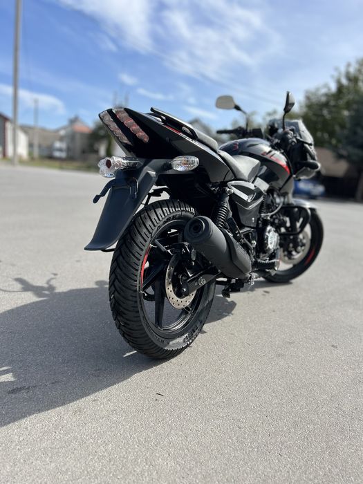 Мотоцикл Bajaj Pulsar 180, Доставка безкоштовна, Виробник: Індія