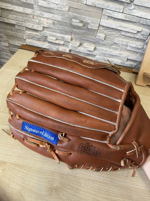 Бейсбольна перчатка Wilson оригінал