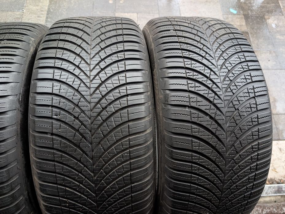 Зимняя резина 255/45 R19 Goodyear Vector