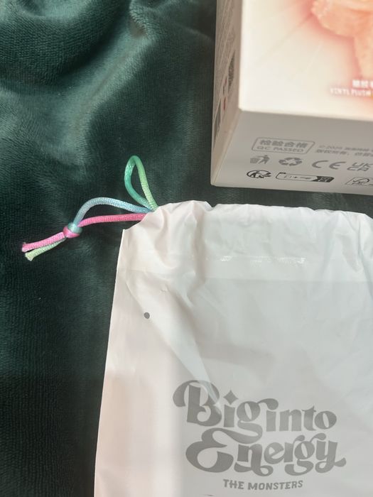 Labubu pop mart biginto energy