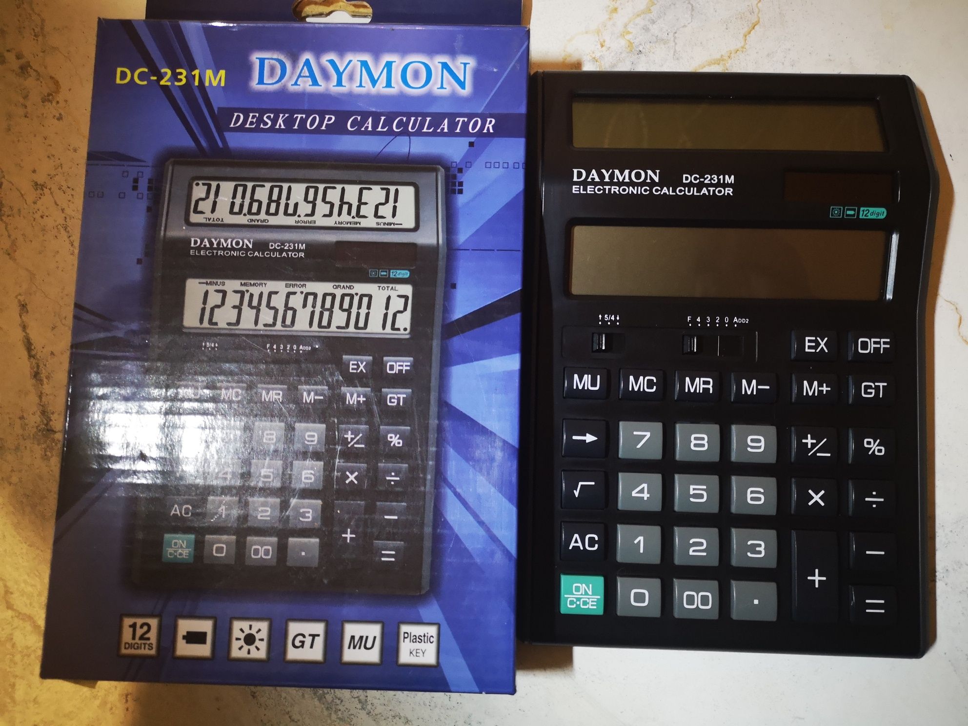 Калькулятор на 2 дисплея Daymon DC-231M