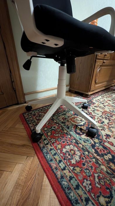 Крісло комп'ютерне офісне